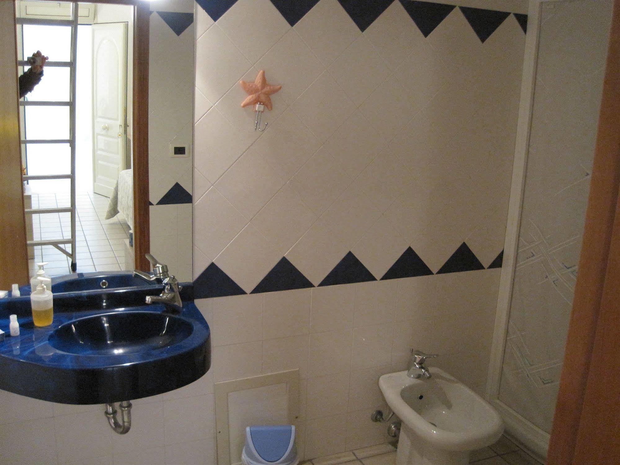 Hotel Sirenetta Изола деле Фемине Екстериор снимка